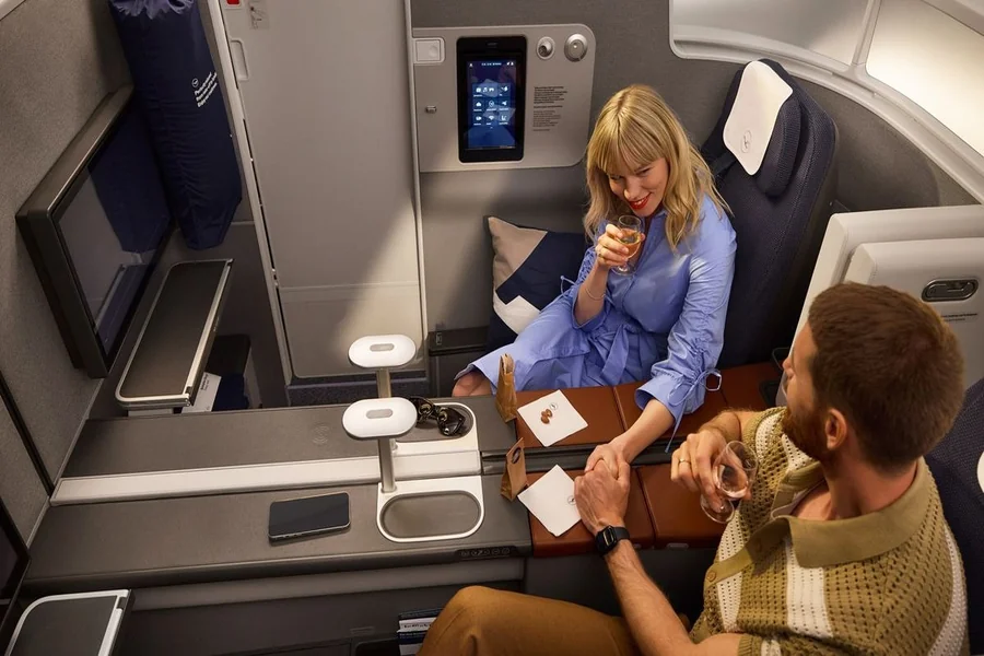 Lufthansa Airbus A350-900 Business Class Seat Map